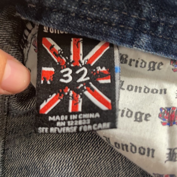 London Bridge Jeans - Picture 6 of 6